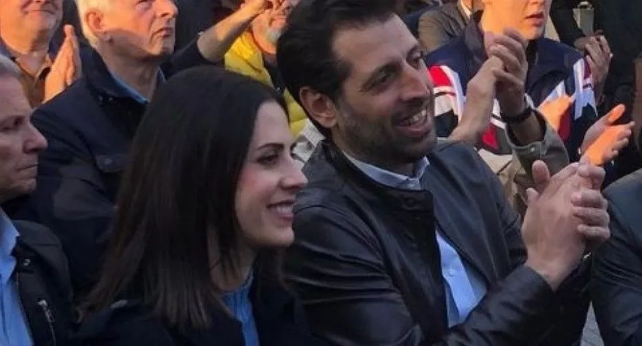 xronopoulou se omilia