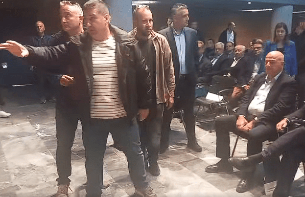 Τσιάρας