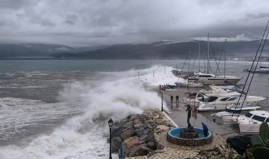 Παράλιο Άστρος